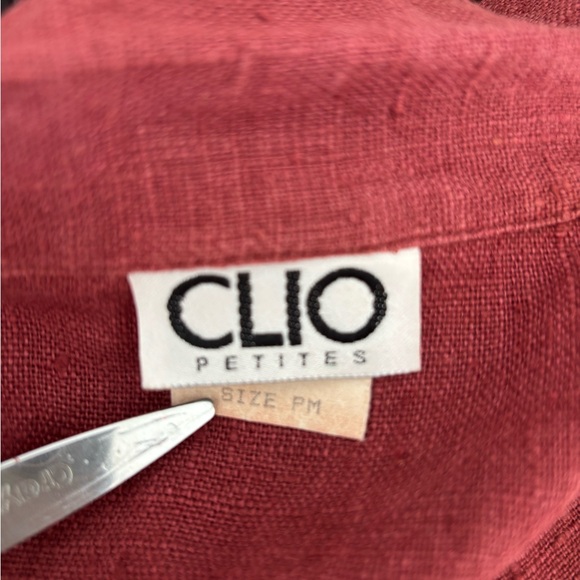 Clio Petites Burgundy Linen Blouse - Picture 2 of 6
